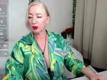 Chaturbate Live Sex Cam of vamp_woman