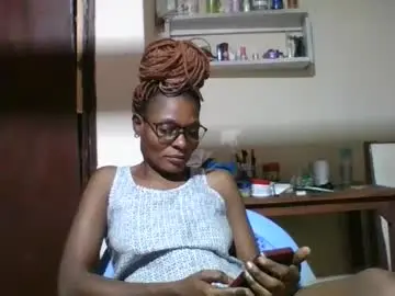 Chaturbate Free Porn Cam of ebonyqueen4