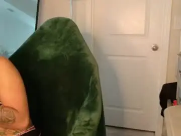 Chaturbate Watch Live Sex Cams of butterflybootyy