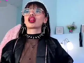 Chaturbate Live Porn of emerald_gh