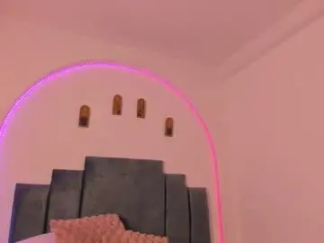Chaturbate Sex Chat of naomi__lux