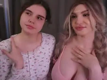 Chaturbate Best live sex cam show of vivid_girls