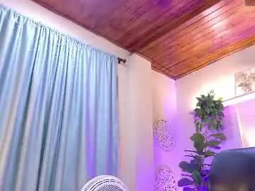 Chaturbate Best live sex cam show of chloerossee