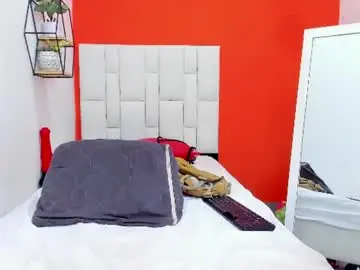 Chaturbate Live Porn of hassly_hot69