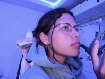 Chaturbate Live Sex Cam of ladybrown_16