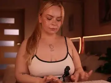 Chaturbate Adult Webcams of lisalovesweet