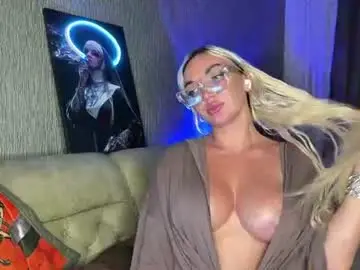 Chaturbate Free Live Porn of holidaysue