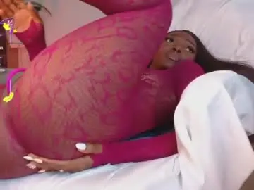 Chaturbate Free Live Porn of ahvi_ebony