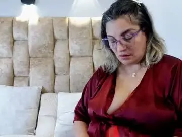 Chaturbate Sex Cam of carolinacrus01