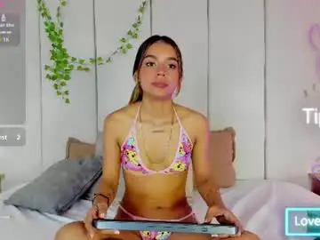 Chaturbate Live Sex of mia_rousse25