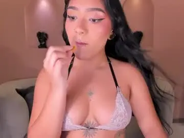 Chaturbate Live Porn of emylourens