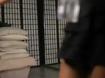 Chaturbate Live Sex Cam of ellaluxe