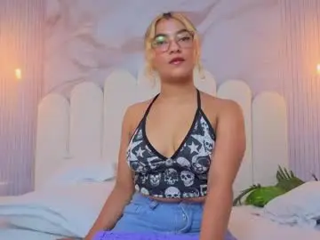Chaturbate Live Sex of evaa_honey