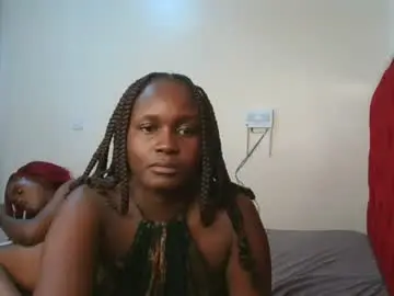 Chaturbate Live Sex Cam of petite_luxe1