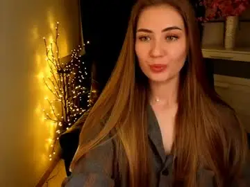 Chaturbate Live Sex Cam of adelyna_bird