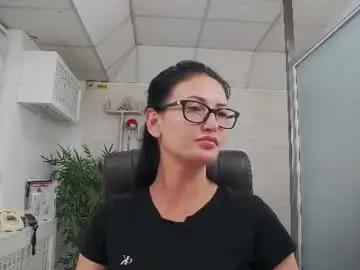 Chaturbate Watch Live Sex Cams of hellendesire