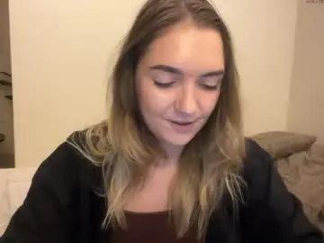 Chaturbate Watch Live Sex Cams of roxysweetdream