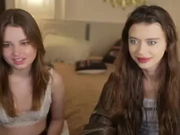 Chaturbate Watch Live Sex Cams of kira0541