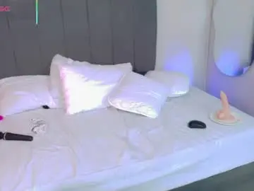 Chaturbate Adult Video Chat of stella_luxury