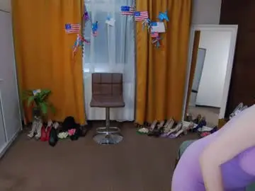 Chaturbate Free Porn Cam of evelynreagan