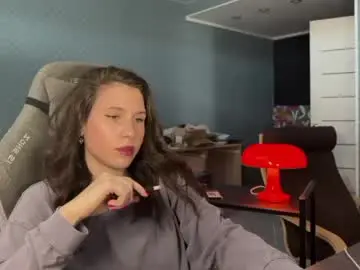 Chaturbate Live Sex Cam of honeyed_hazze
