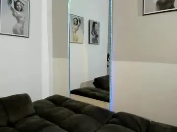 Chaturbate Best live sex cam show of olivia_collisn