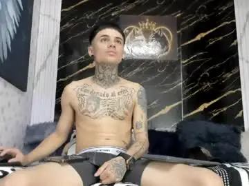Chaturbate Live Sex Cam of exotichot_couple