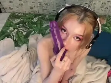 Chaturbate Watch Live Sex Cams of carmenlavelli