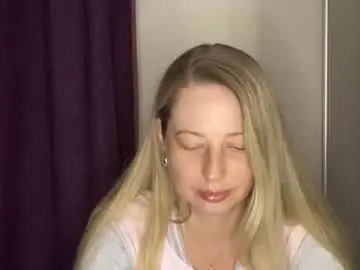 Chaturbate Live Sex Cam of livandria