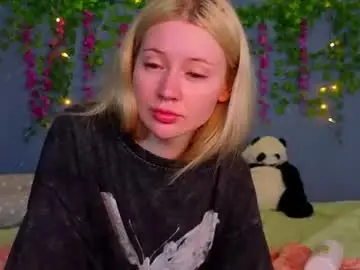 Chaturbate Best live sex cam show of lillie_berry