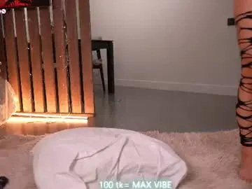 Chaturbate Live Sex of mon1_day