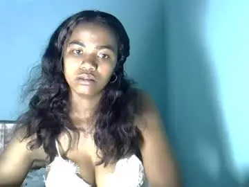 Chaturbate Live Sex Cam of chaitee00