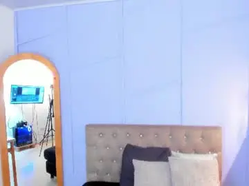 Chaturbate Best live sex cam show of amelia_adms