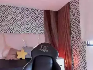 Chaturbate Best live sex cam show of beella_tay1