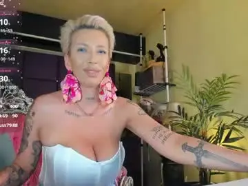 Chaturbate Free Porn Cam of sofiequeen_