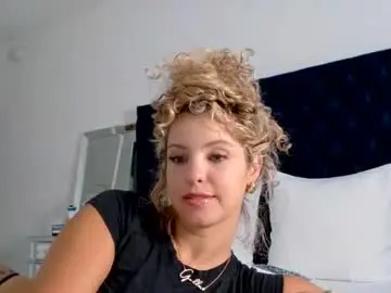 Chaturbate Adult Webcams of theislandgirl