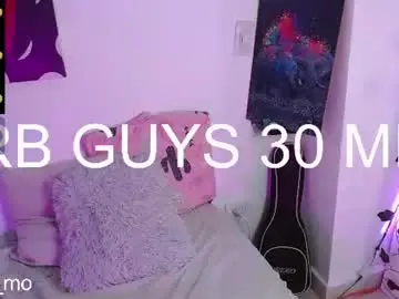 Chaturbate Live Porn of sweett_minionn