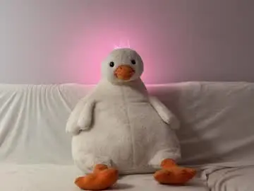 Chaturbate Live Sex Cam of lesi_moonie