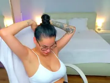 Chaturbate Adult Video Chat of divineluxe