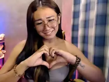 Chaturbate Best live sex cam show of pia_worthsback
