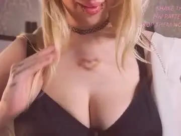 Chaturbate Nude Webcam of nerdy_freyua