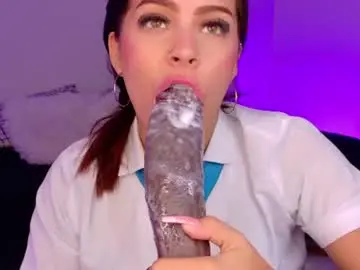 Chaturbate Best live sex cam show of anavicc__