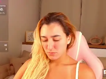 Chaturbate Best live sex cam show of luna_velvvet