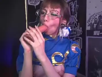 Chaturbate Sex Cam of elle_uwu