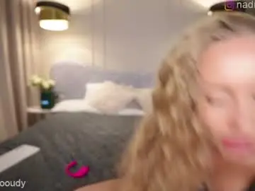 Chaturbate Private Sex Chat of mia_cloudy