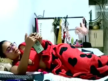 Chaturbate Adult Webcams of aisha_koswell3