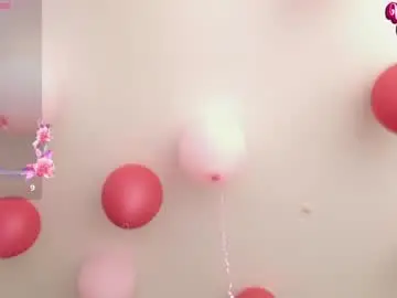 Chaturbate Live Sex Cam of naomi_kiing