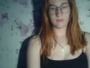 Chaturbate Live Sex Cam of eveliina_shy