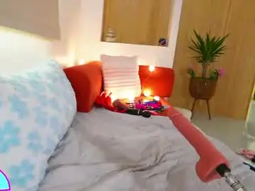 Chaturbate Watch Live Sex Cams of emmasky69