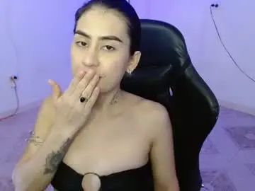 Chaturbate Free Porn Cam of martina3120